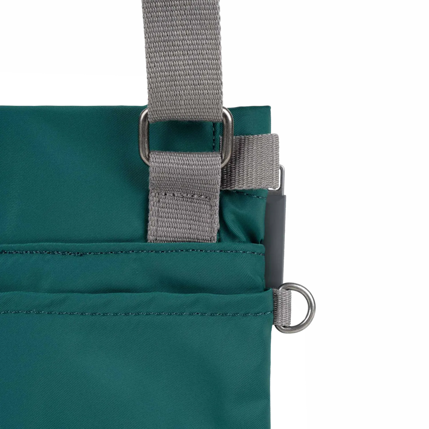 Roka London Stratford crossbody taske Teal vejrbestandig