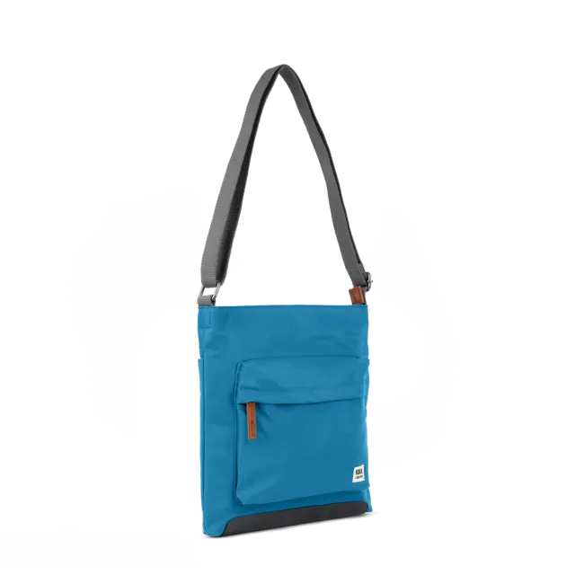 Roka London Kennington skuldertaske Medium marine
