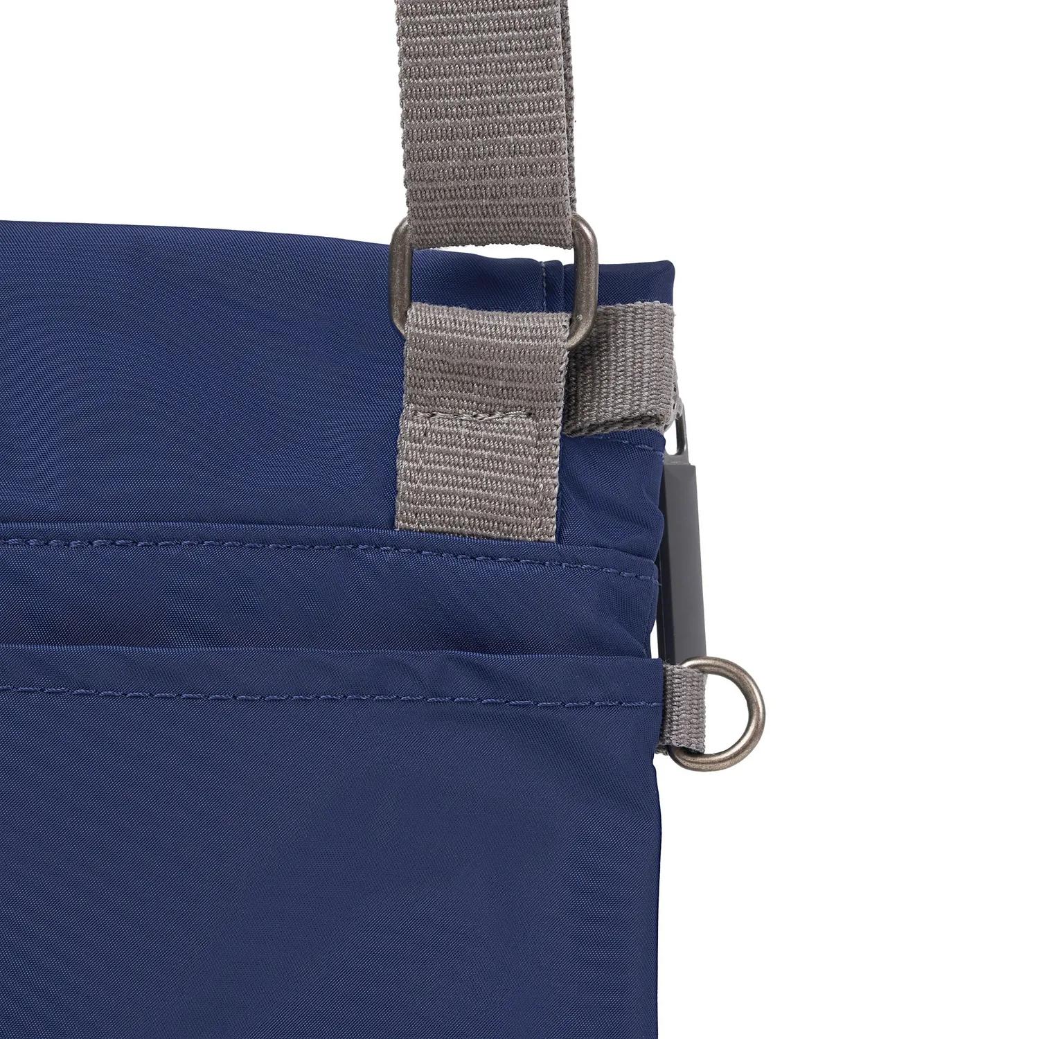 Roka London Stratford crossbody taske Crisp Blue 0,5 liter