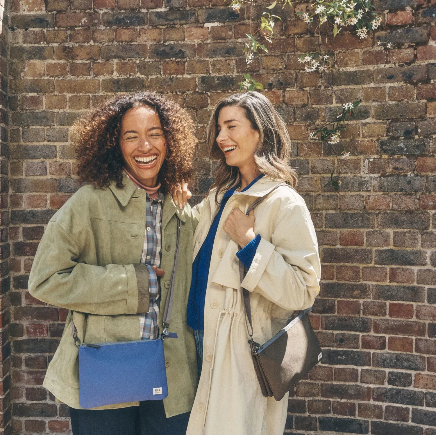 Roka London Carnaby crossbody taske Sea Spray XL aftagelig rem