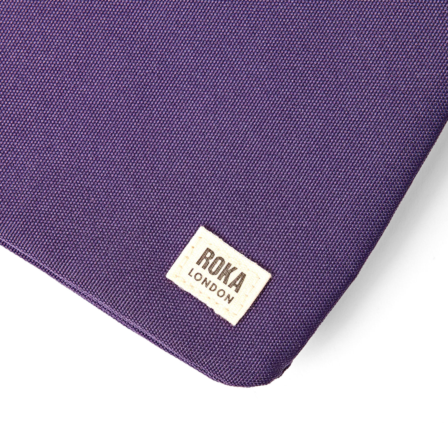 Roka London Carnaby XL crossbody taske Deep Grape 0,5 l