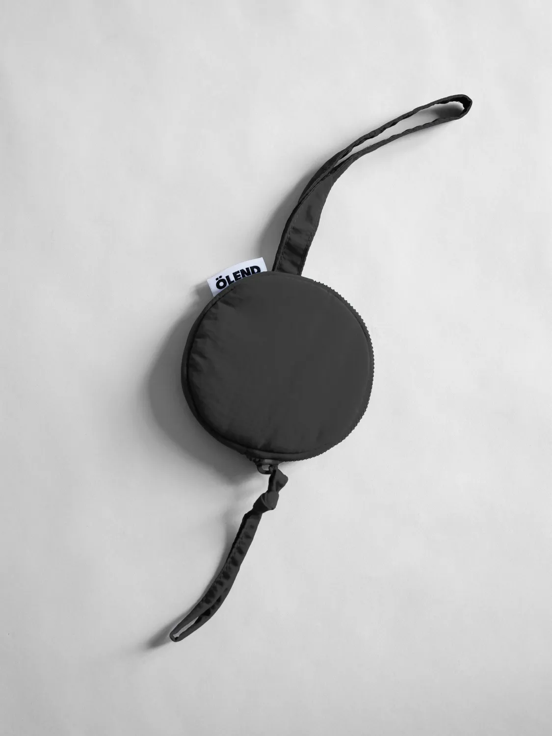 Ölend Circular Mini Purse charm med lynlås