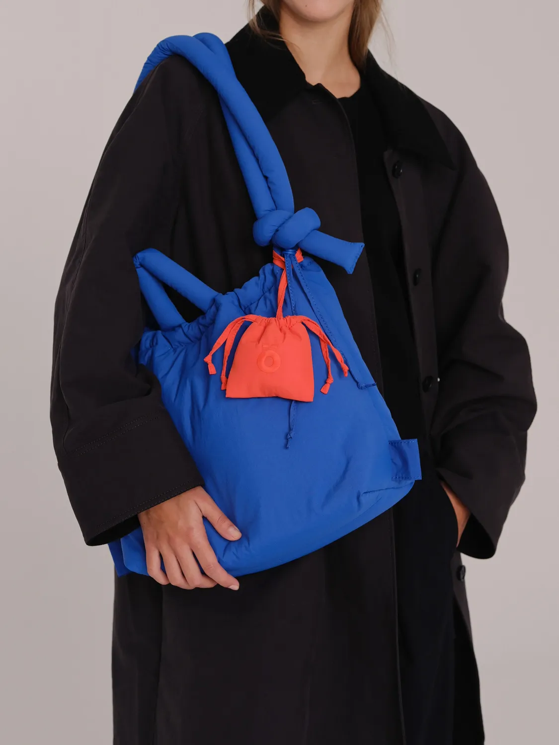 Ölend Nano Ona mini taske cobalt blue med snøre