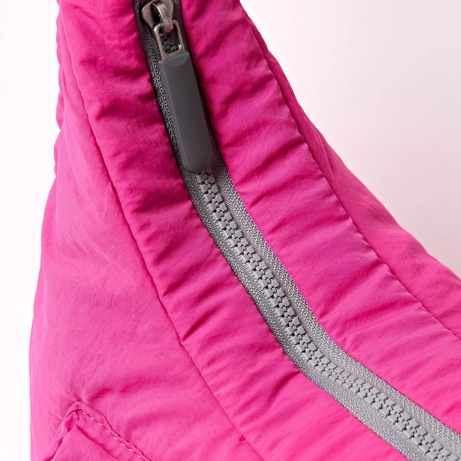 Roka London Belsize Very Berry crossbody medium 14,7 liter