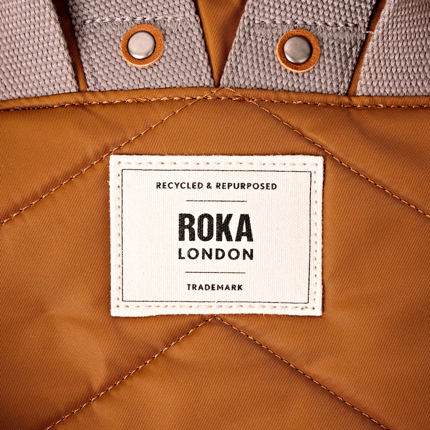 Roka London Bantry rygsæk Small Biscuit 7,4 liter