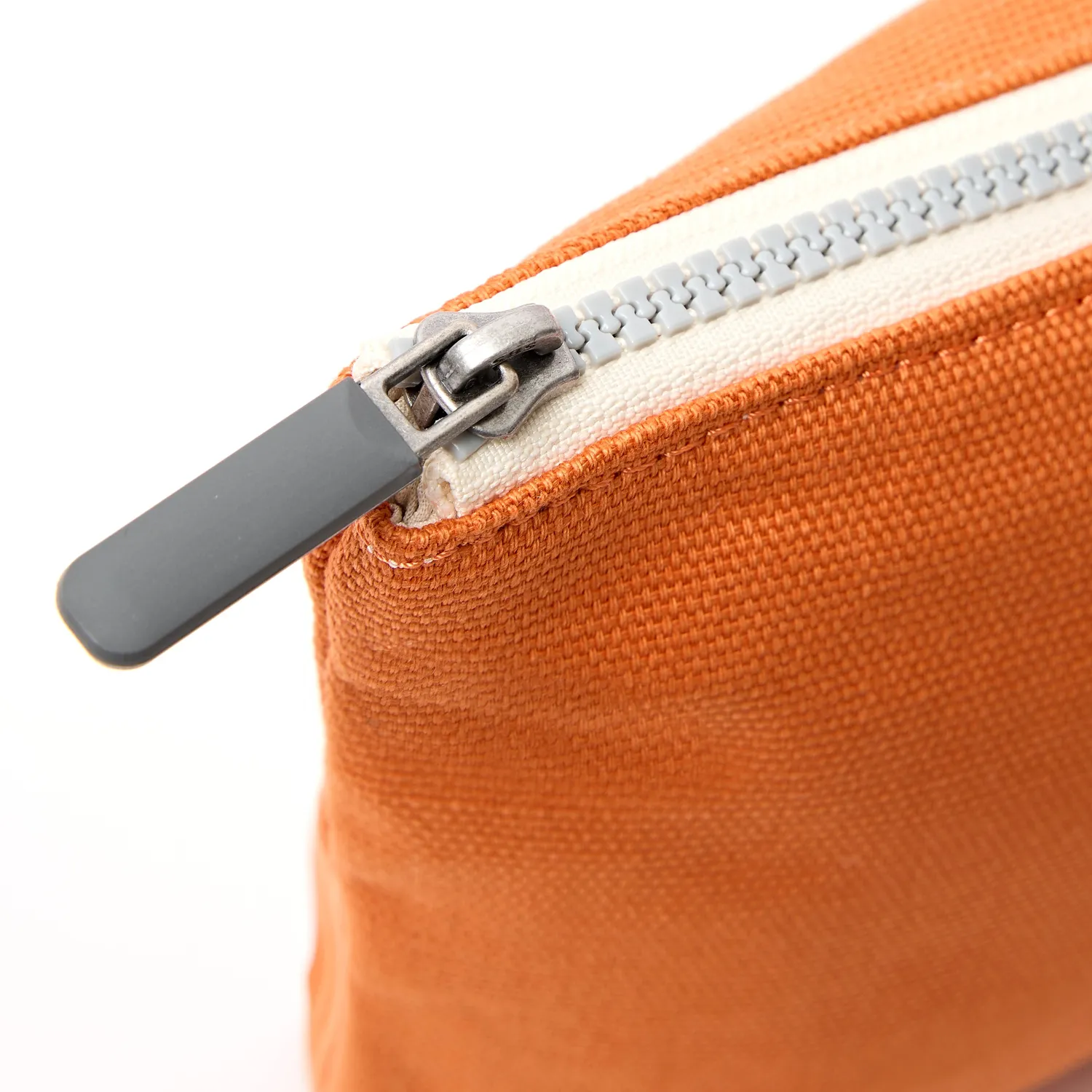 Roka London Maida Vale pouch Burnt Orange Medium 2,2 liter