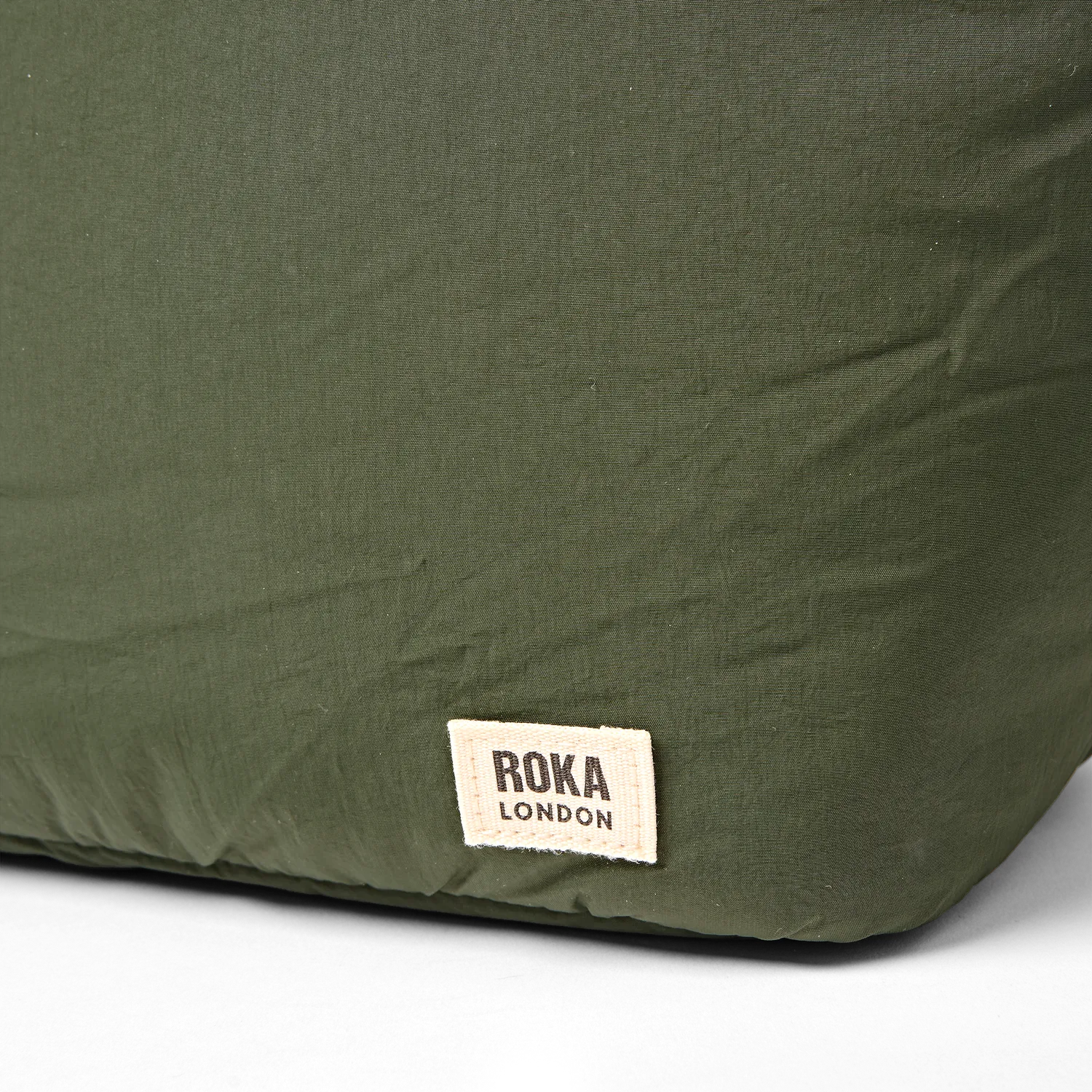 Roka London Oxford skuldertaske Olive M med laptoprum