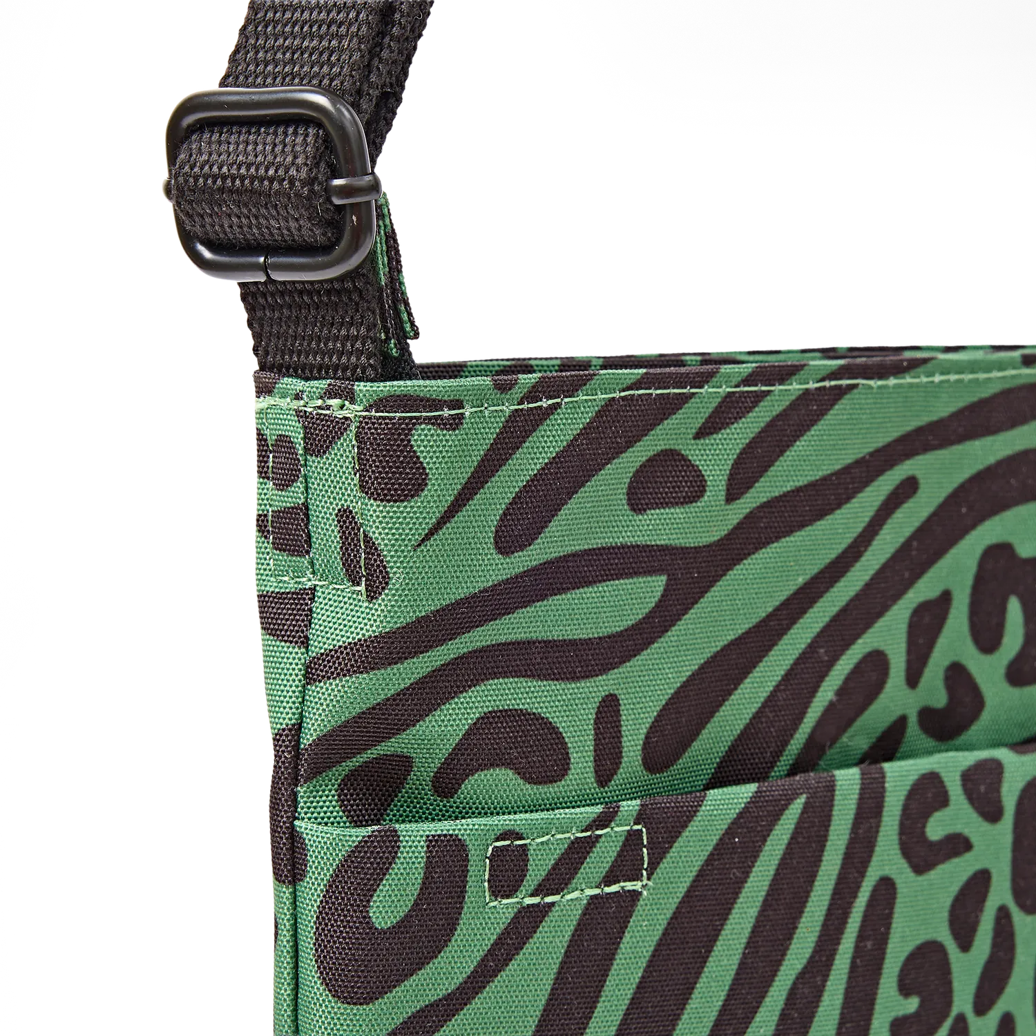 Roka London Kennington crossbody taske Animal Artichoke Medium