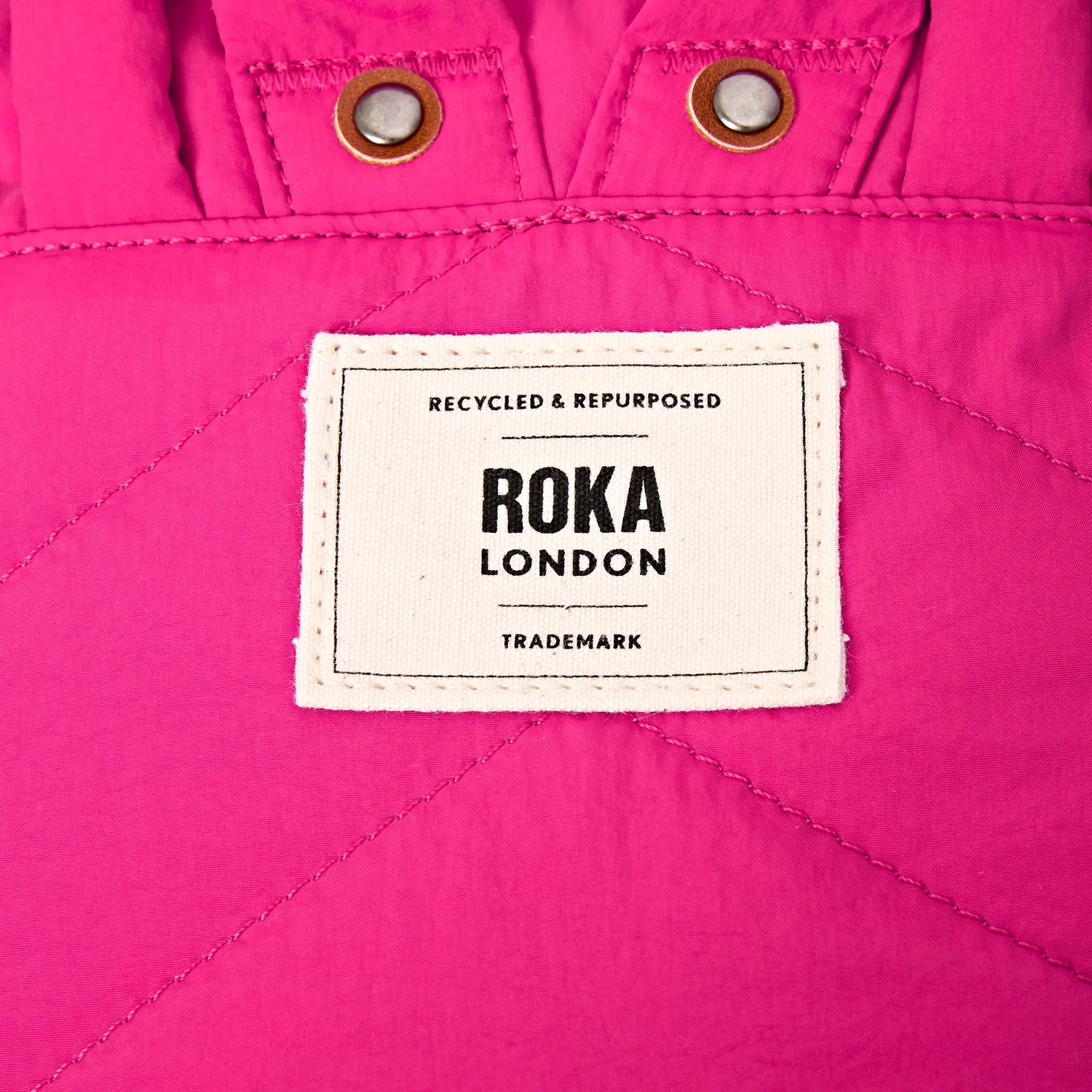 Roka London Bantry XS rygsæk very berry puffy 5,8 liter