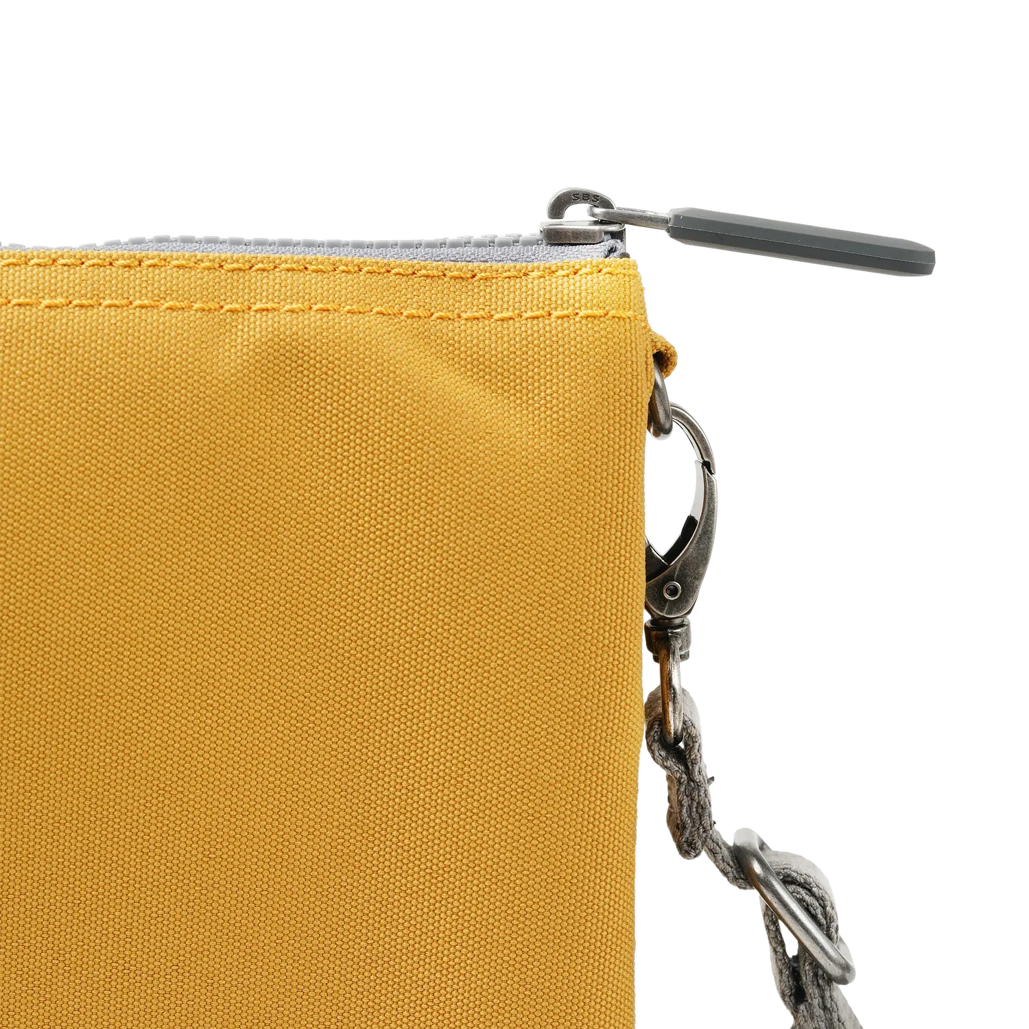 Roka London Carnaby XL crossbody flax med kortrum