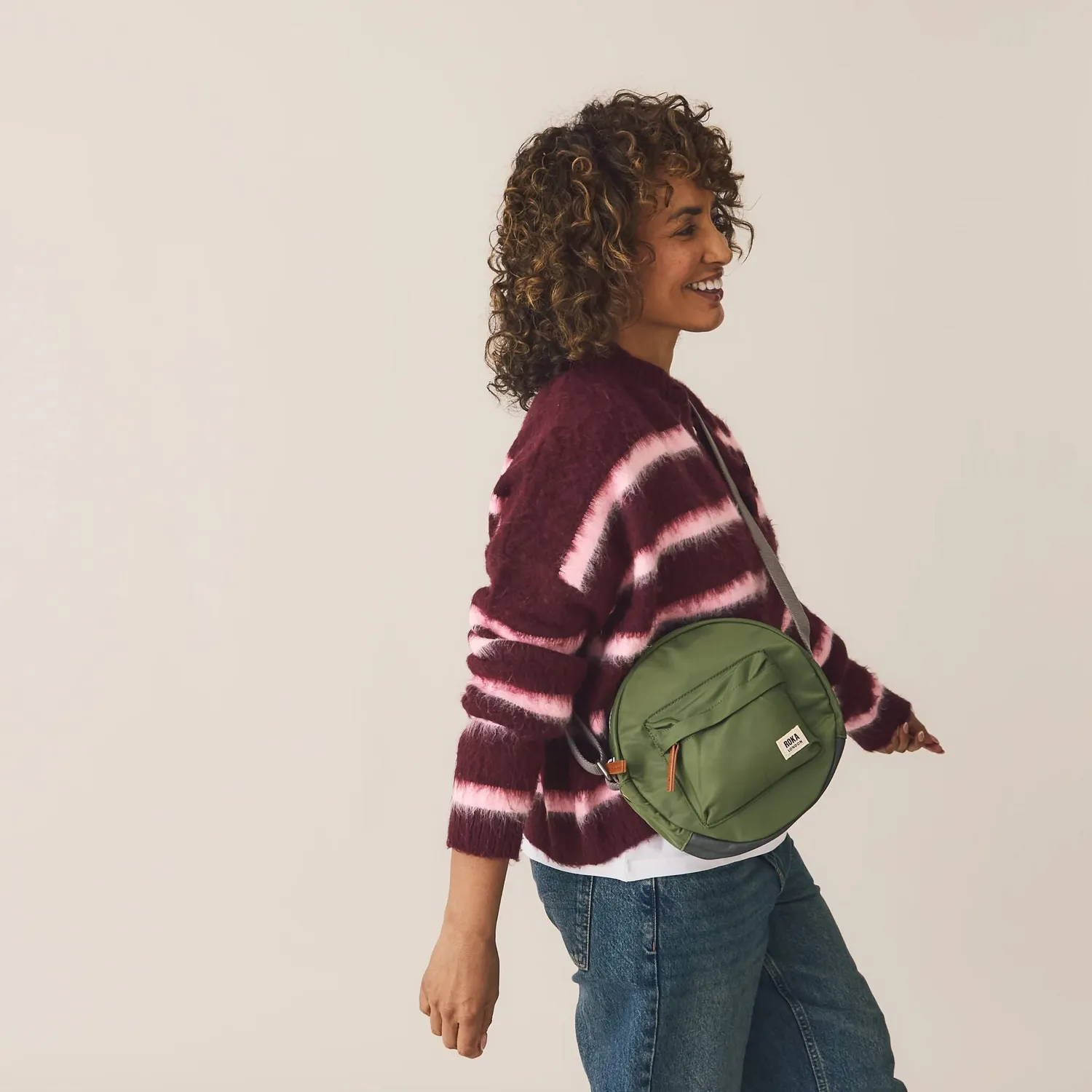 Roka London Paddington crossbody Small sort rund taske