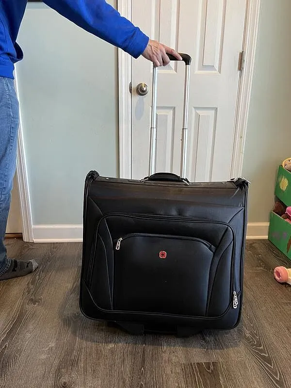 SwissGear Zurich Pro 24" garmenttaske på hjul
