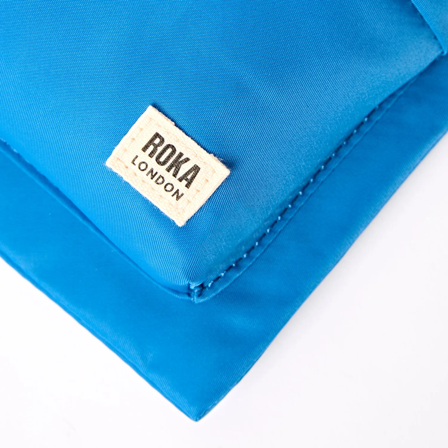 Roka London Chelsea B skuldertaske Medium blå let 0,6 liter