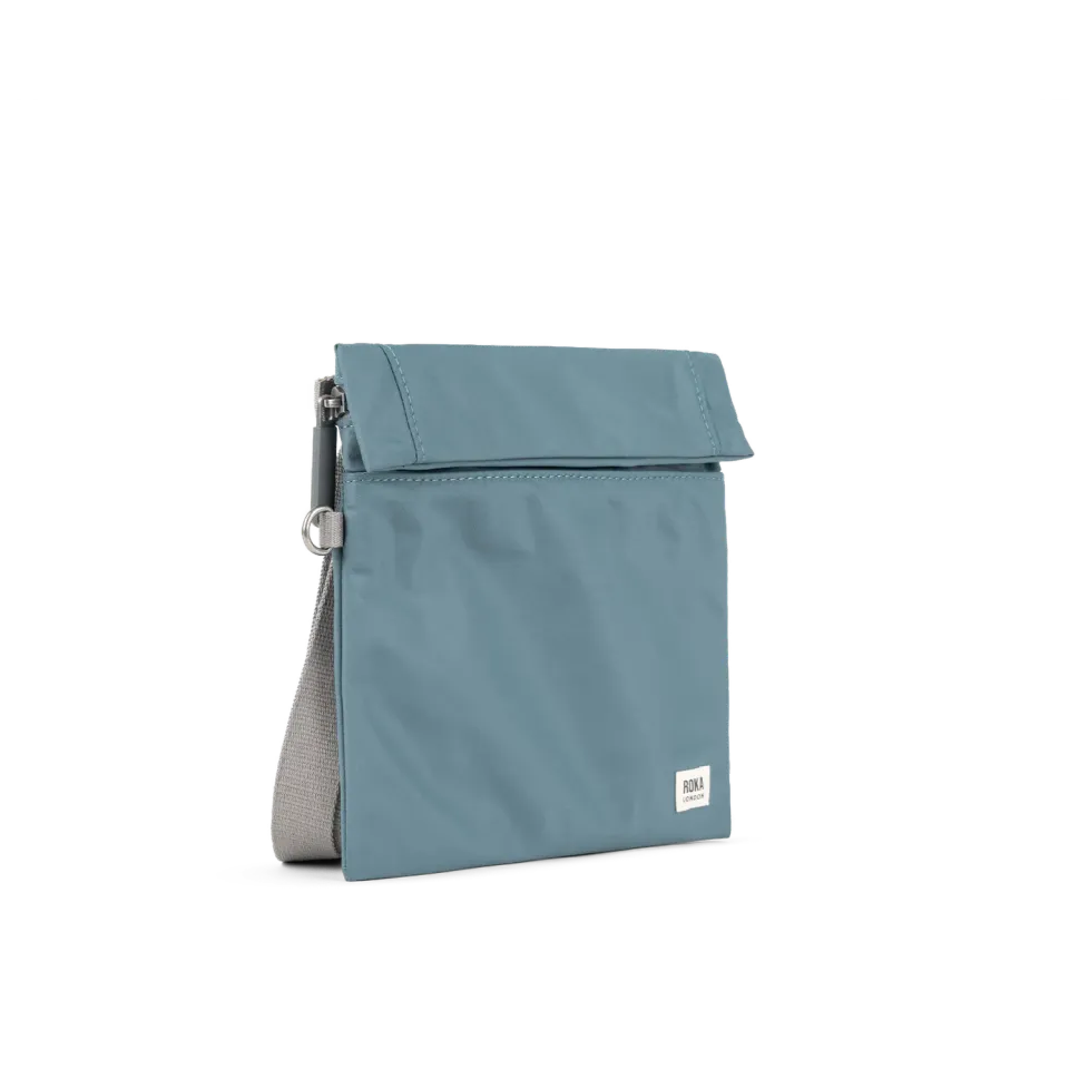 Roka London Stratford crossbody taske S airforce 0,5 liter