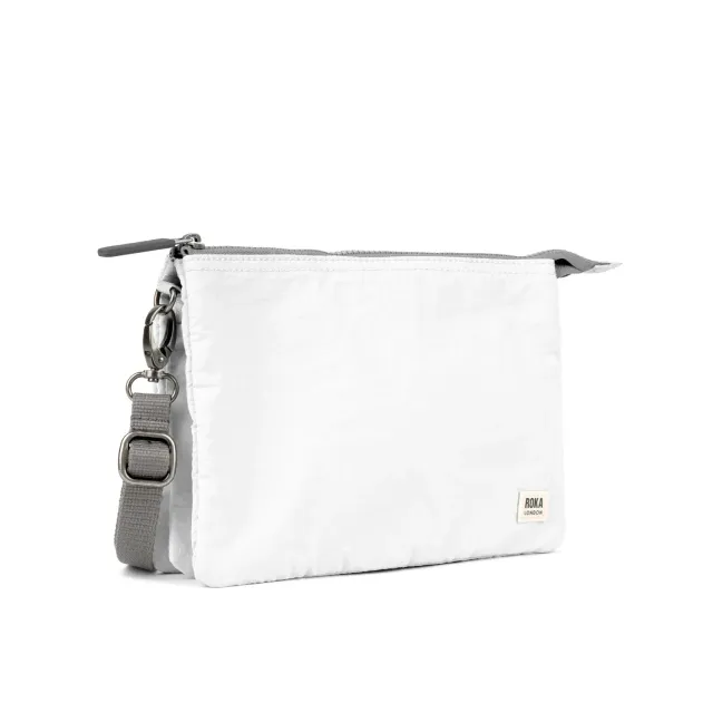 Roka London Carnaby XL crossbodytaske Coconut 0,5 liter