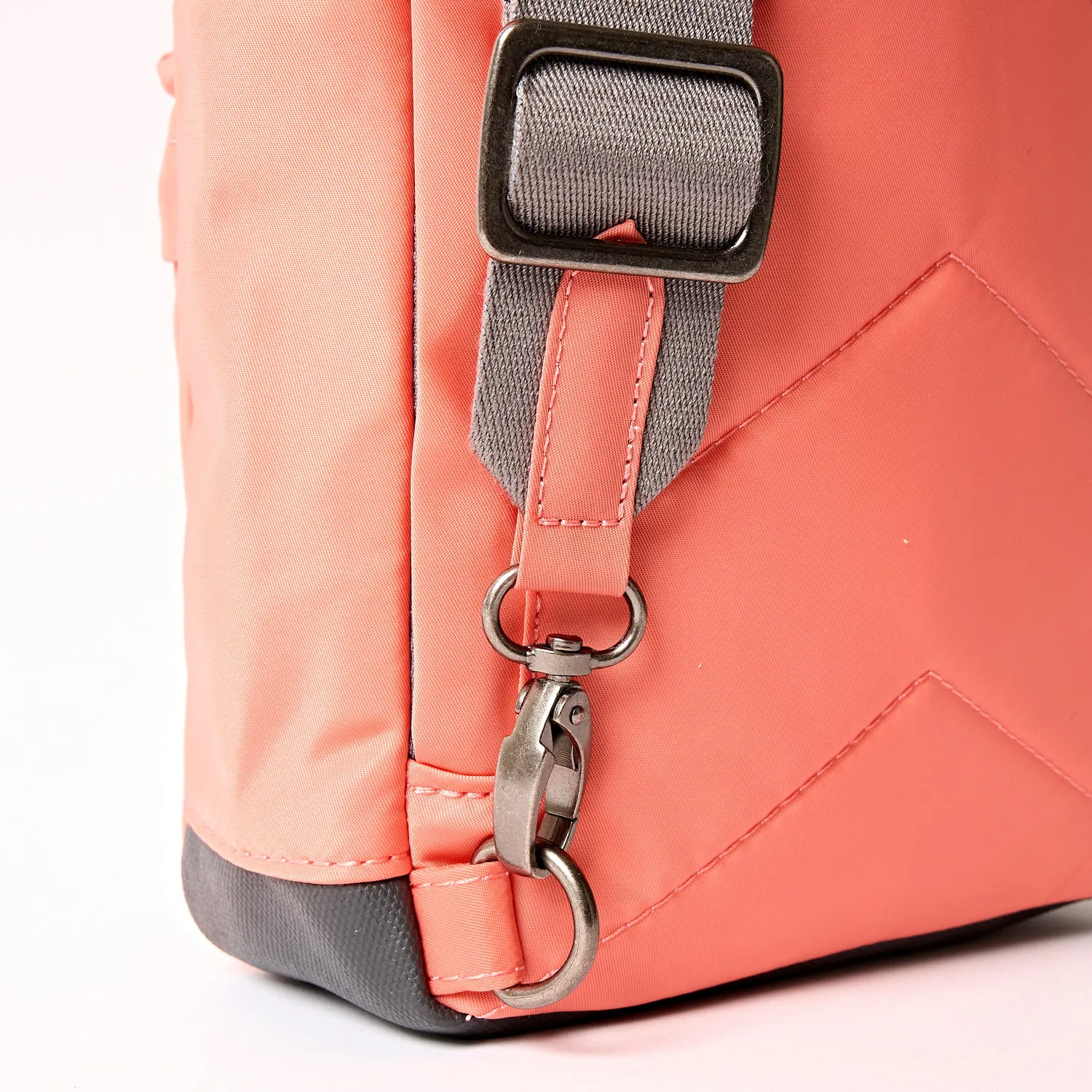 Roka London Willesden Sling Bag skuldertaske Large 5 liter