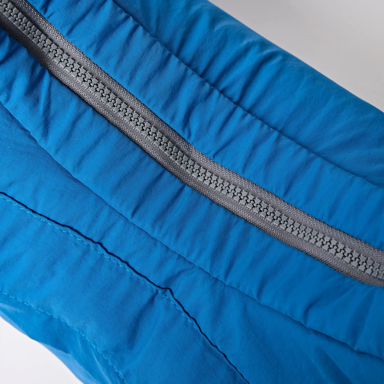 Roka London Belsize crossbody taske Malibu Blue Medium