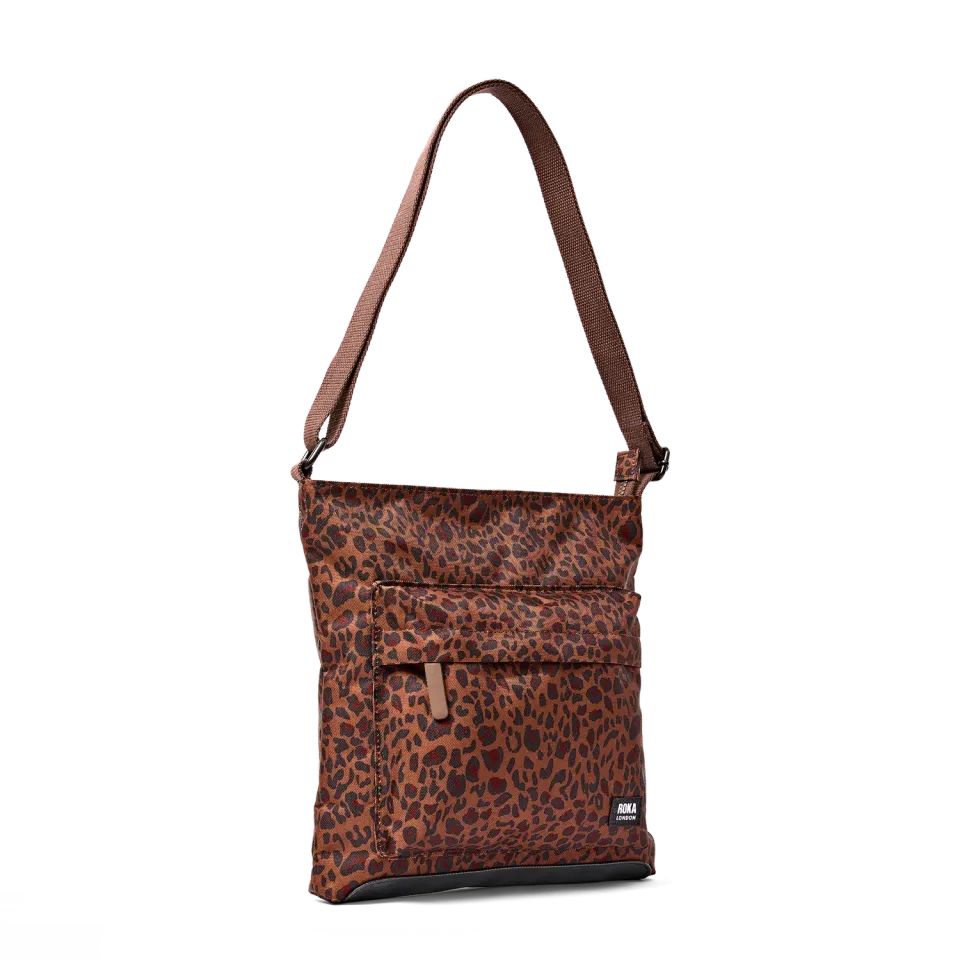 Roka London Kennington crossbody Medium mini leopard flad