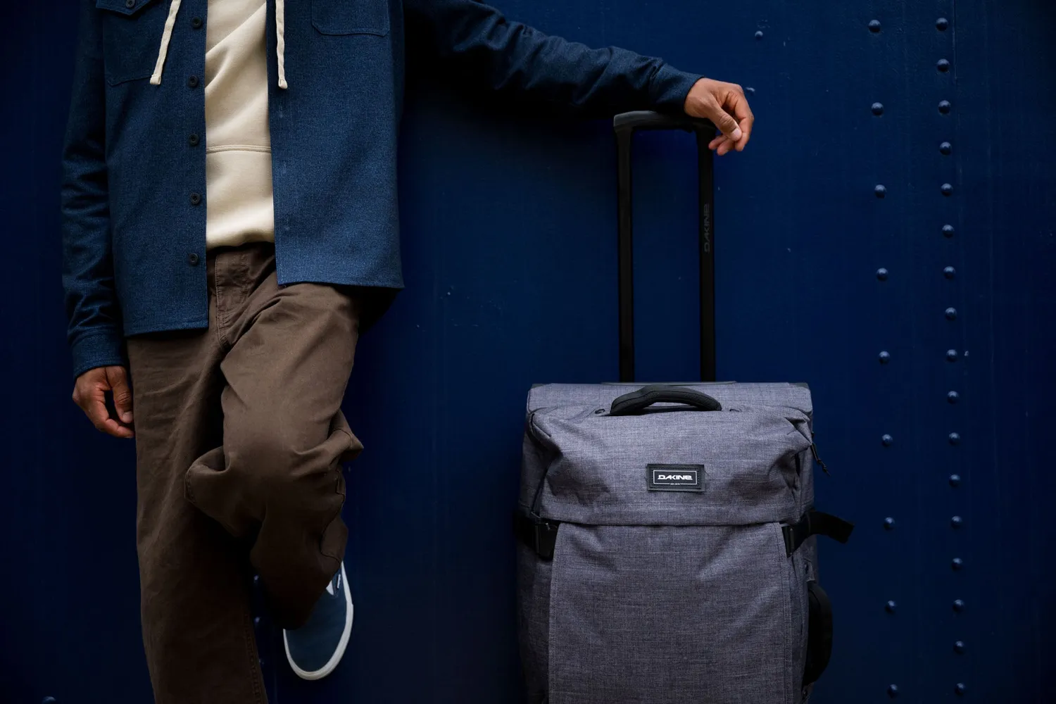 Dakine 365 Roller 100L kuffert Black delt rum