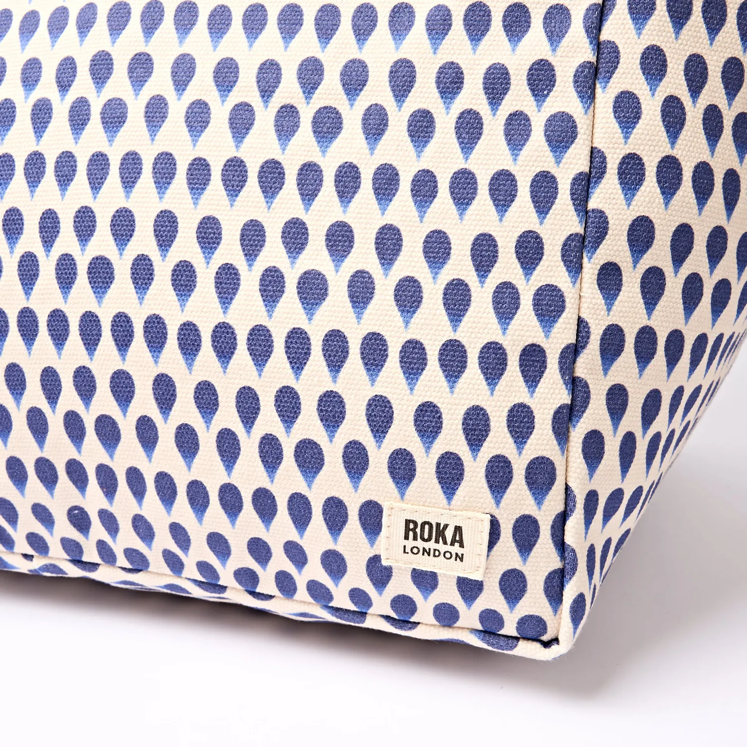 Roka London Marylebone tote Denim Rain Indigo Large 43 liter