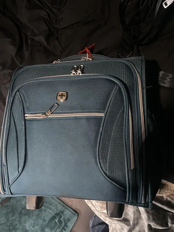 SWISSGEAR Checklite Medium Checked Spinner kuffert med 8 hjul