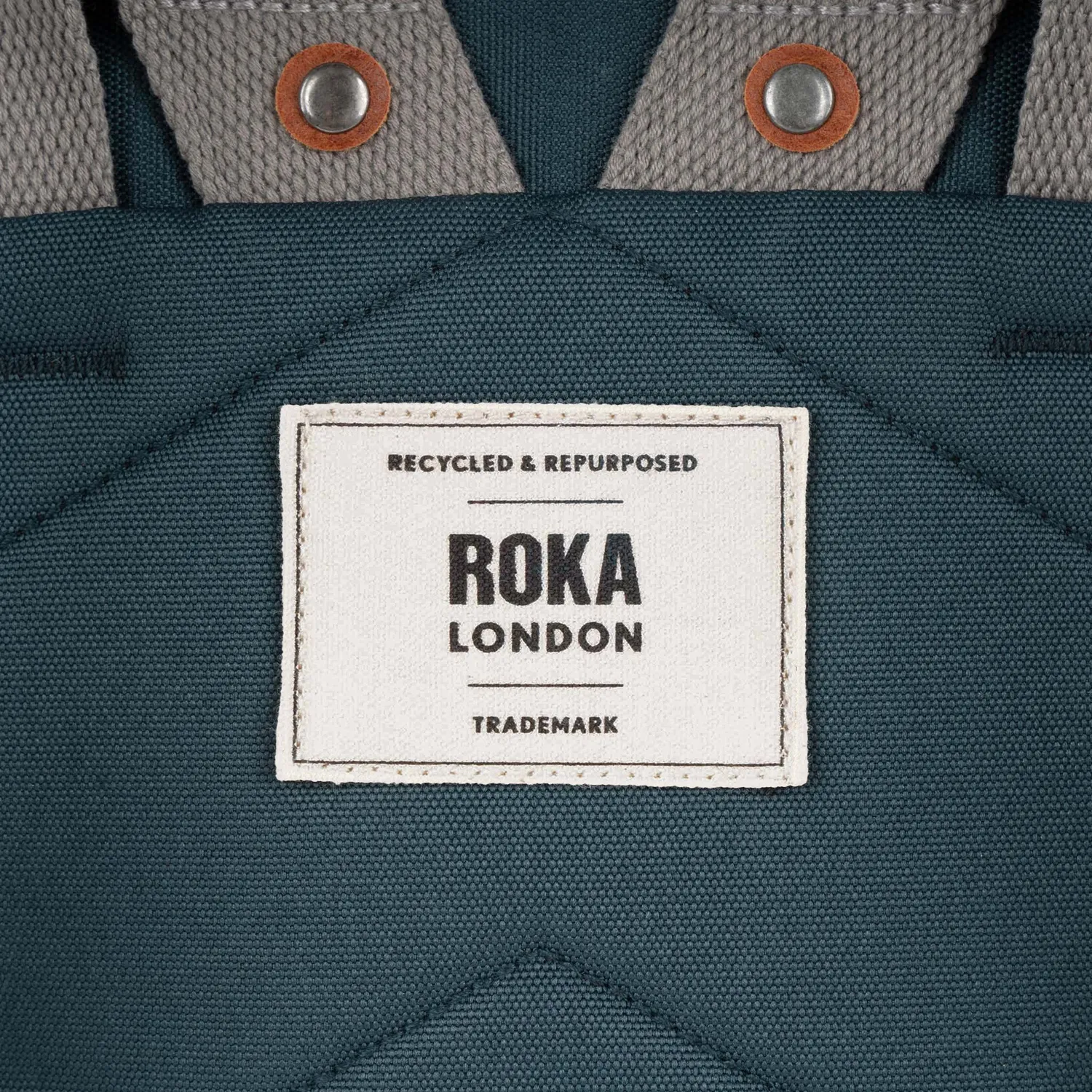Roka London Finchley rygsæk Medium grå 15" laptop