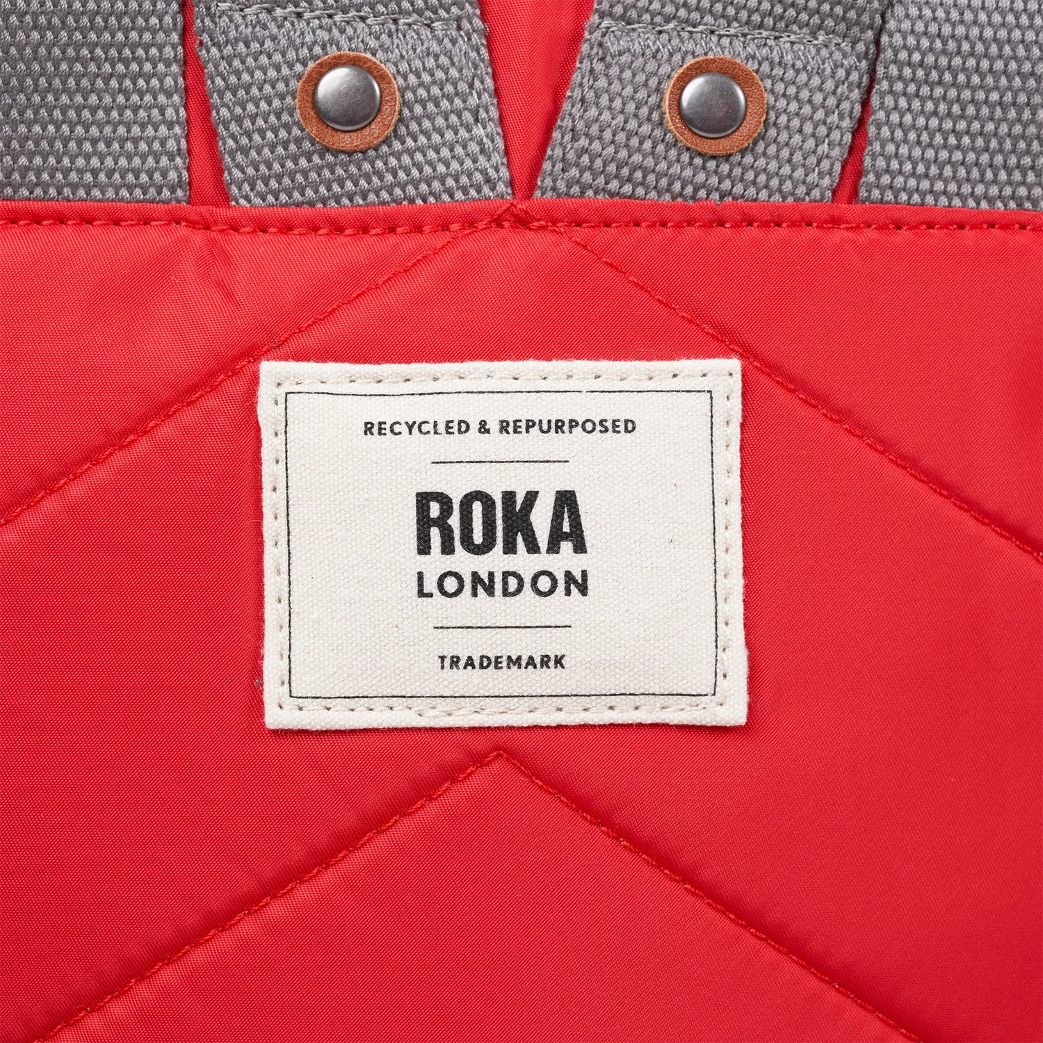 Roka London Canfield Small rygsæk Chilli Oil 10 liter