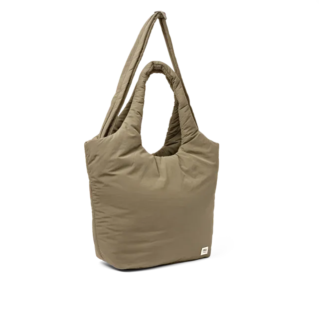 Roka London Oxford skuldertaske Medium Basil laptoprum