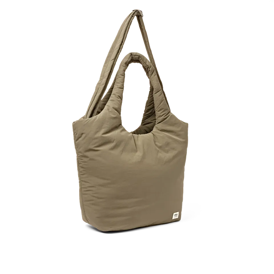 Roka London Oxford skuldertaske Medium Basil laptoprum