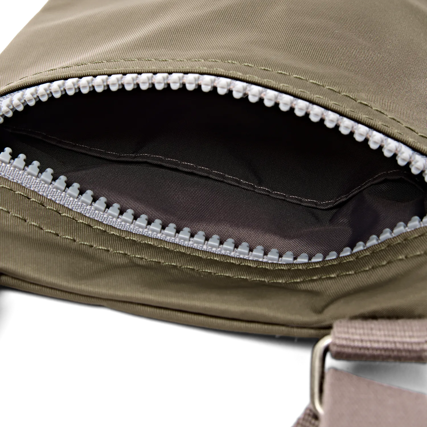 Roka London Chelsea Pocket sling Army Extra Small 0,3L