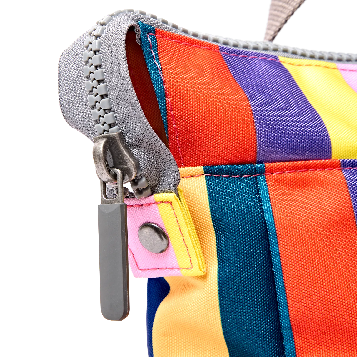 Roka London Bantry Small rygsæk Wide Multi Stripe vejrbestandig