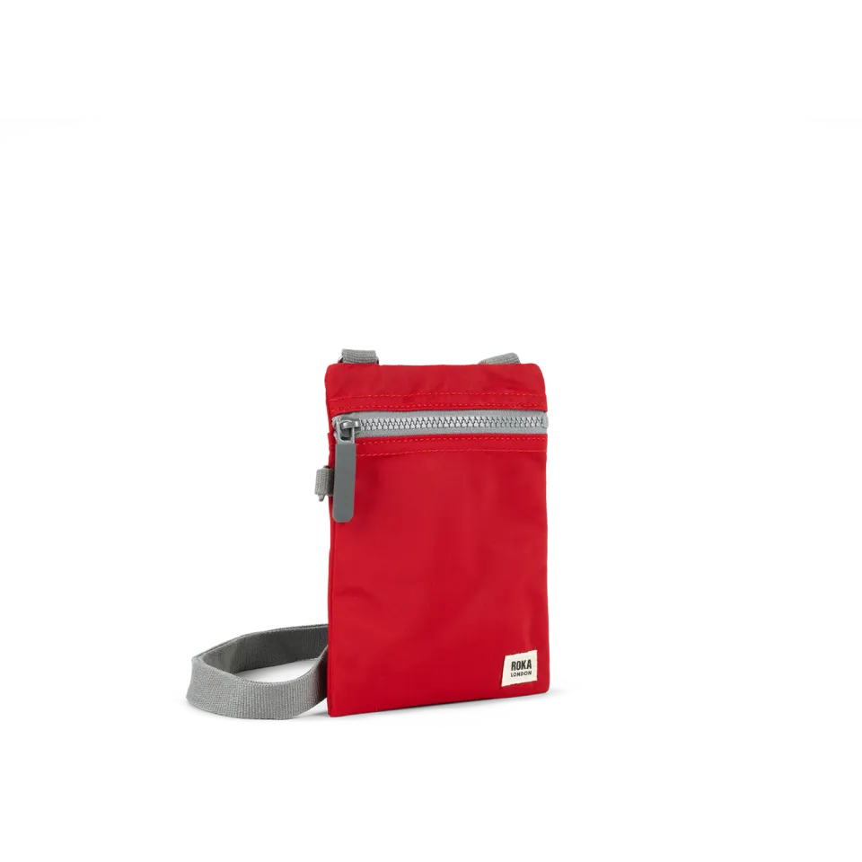 Roka London Chelsea skuldertaske XS cranberry 0,3 liter