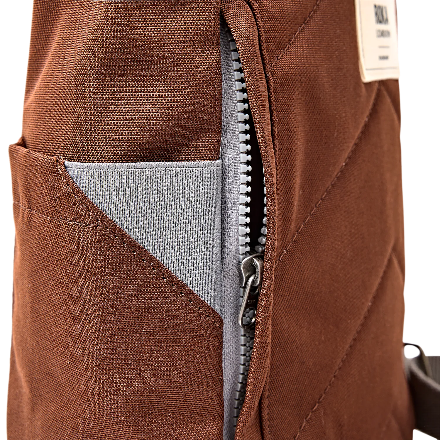 Roka London Finchley rygsæk Chocolate Medium laptoprum