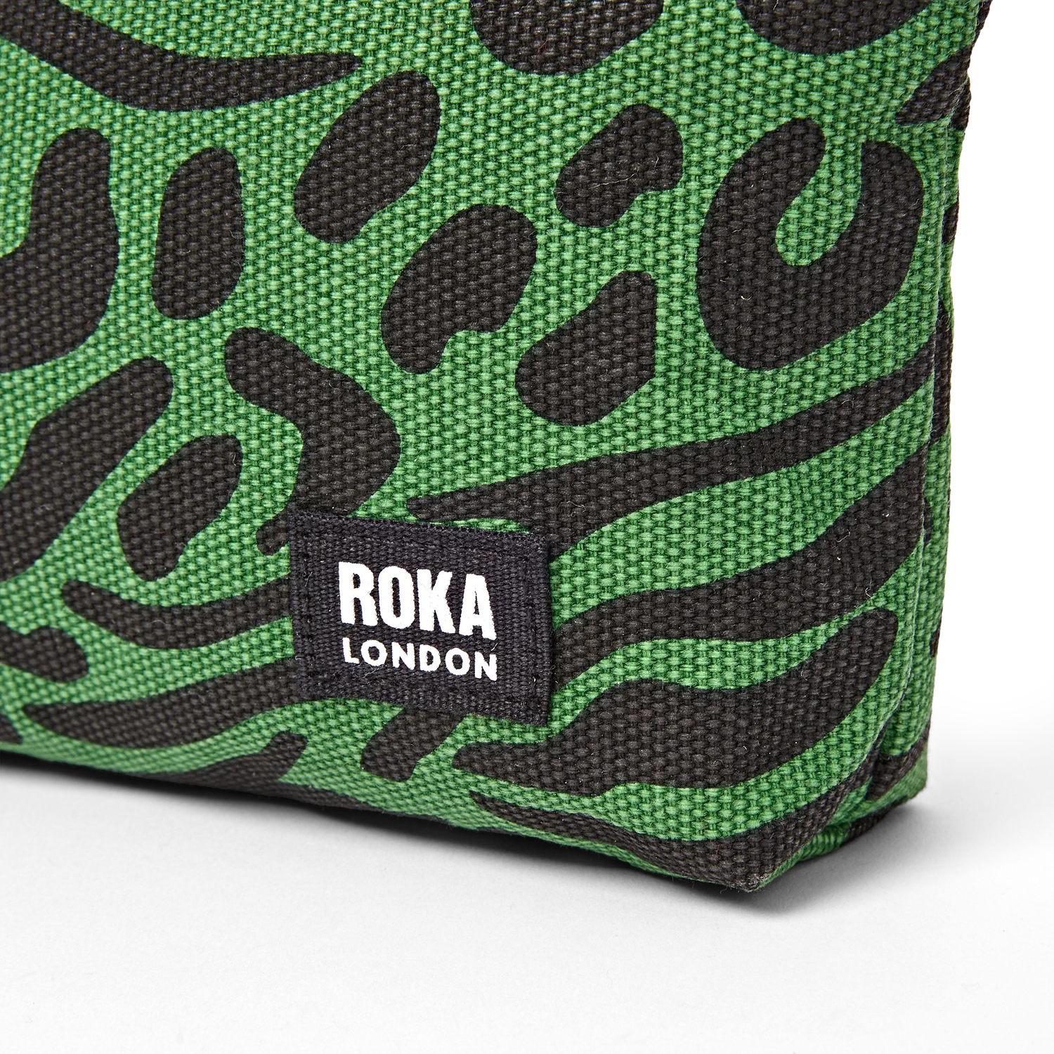 Roka London Maida Vale pouch Animal Artichoke Small 1,2 liter