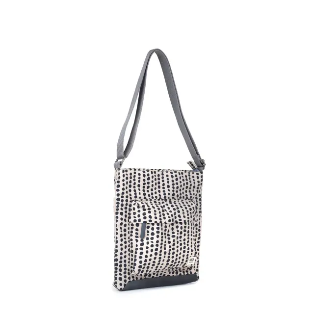 Roka London Kennington crossbody taske Linear Dot Medium 2,7 liter
