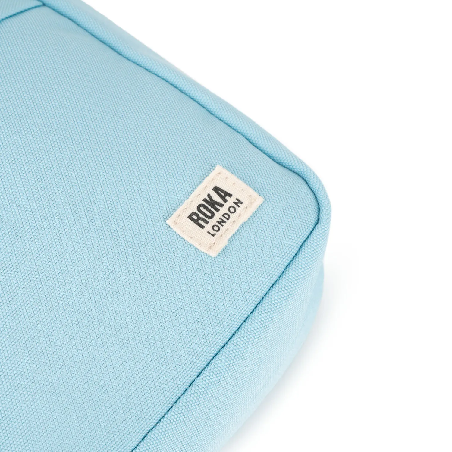 Roka London Bond crossbody taske Ice 1,5 liter
