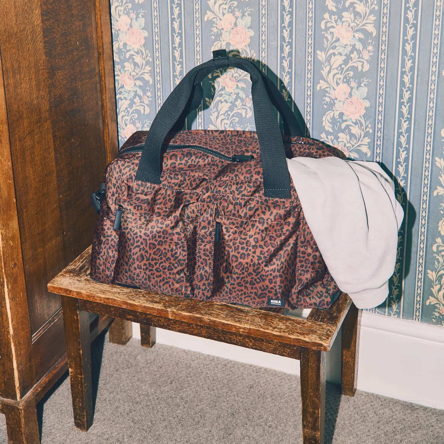Roka London Gatwick rejsetaske Corn Mini Leopard medium
