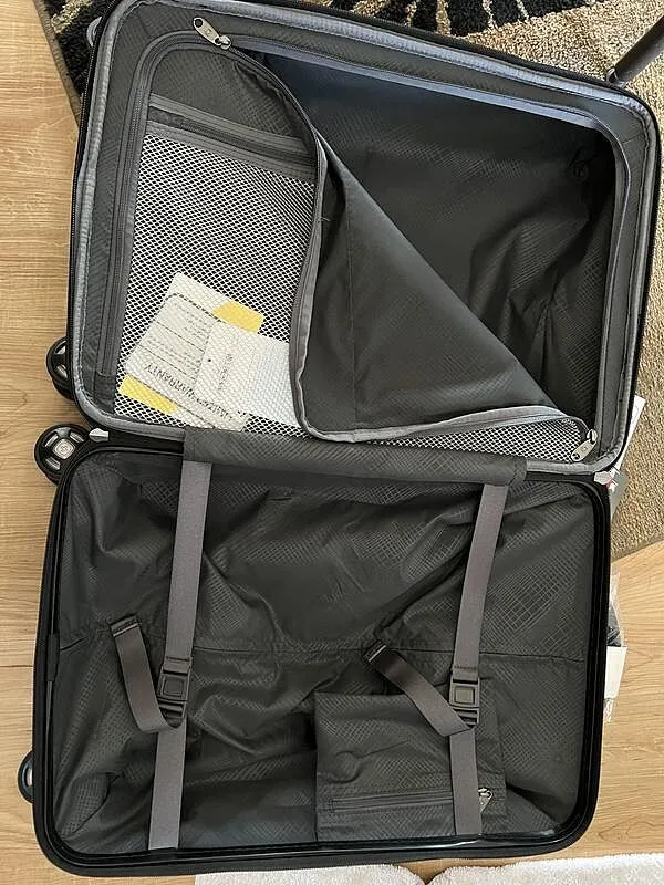 SWISSGEAR Ridge Carry-On Spinner kabinekuffert USB