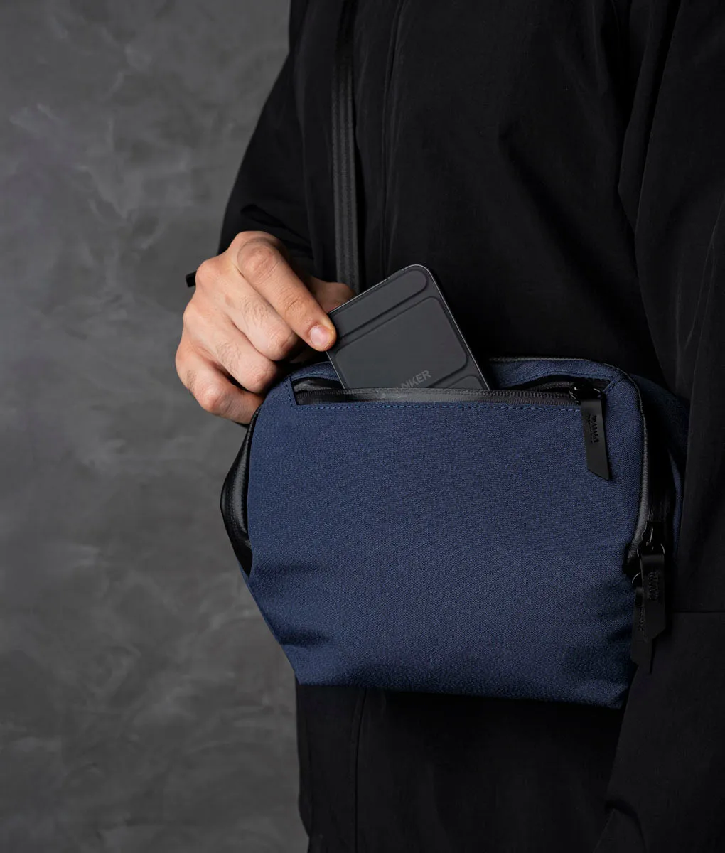 Alpaka Vertex Pouch Mini 2L pouch blå Axoflux organiseret