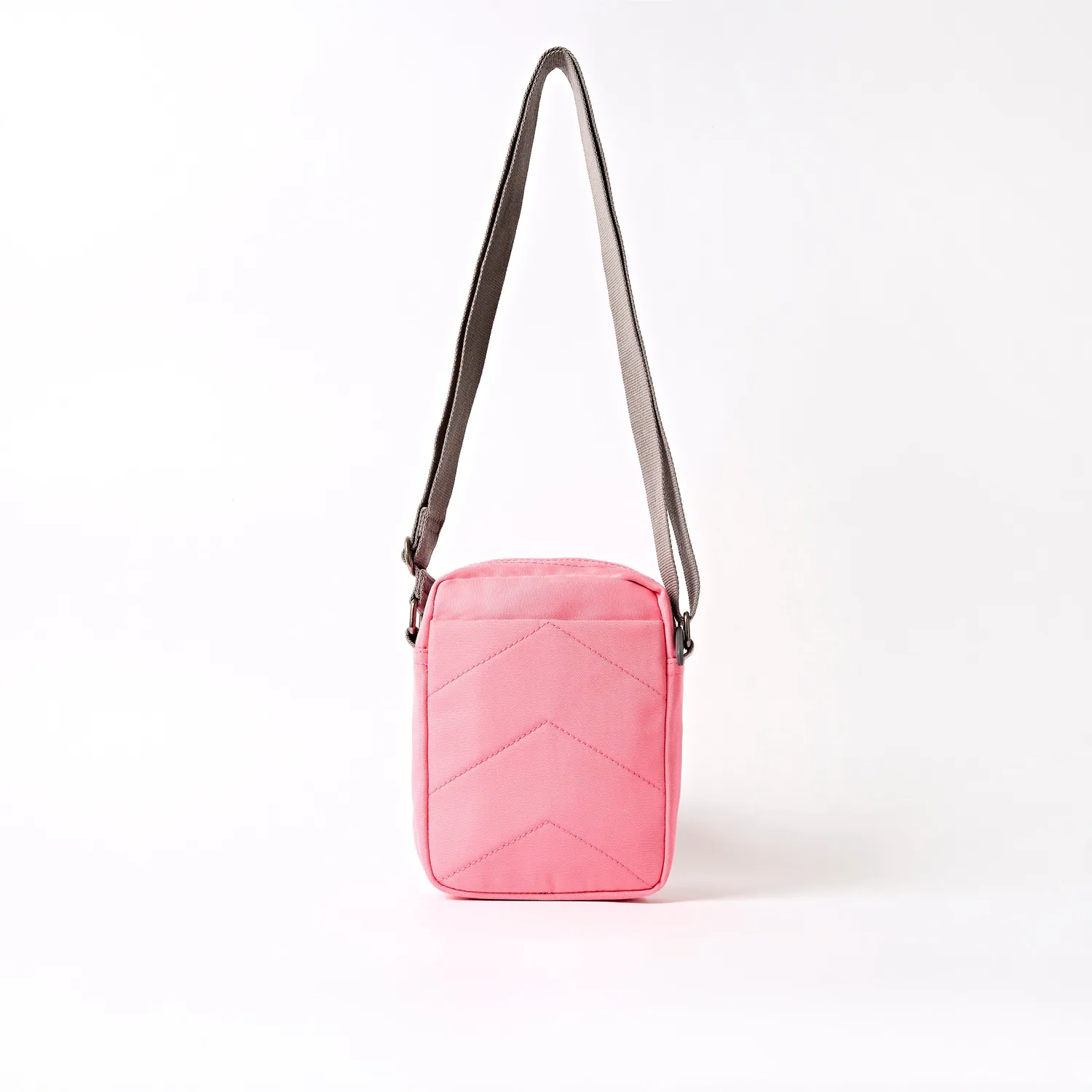 Roka London Bond crossbody taske Small lyserød