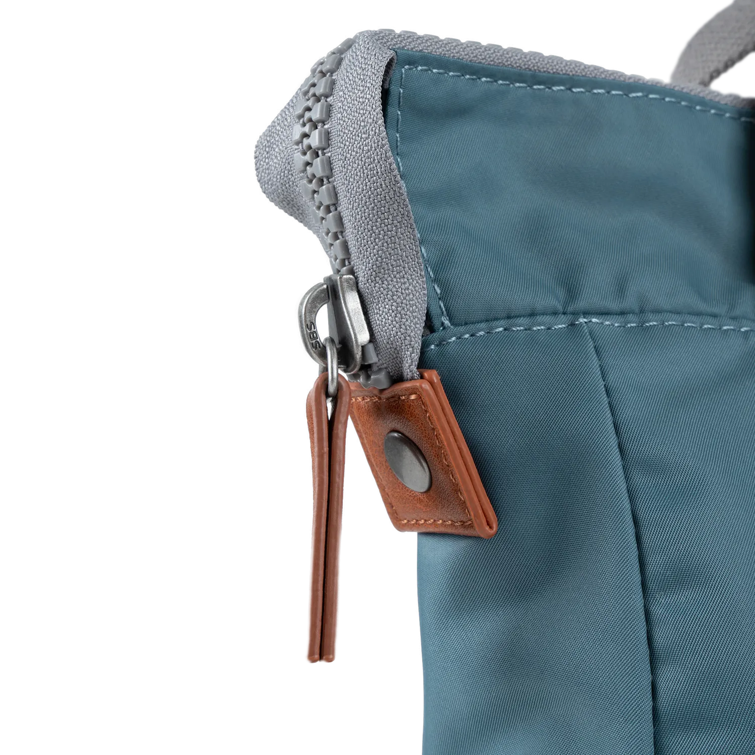 Roka London Bantry rygsæk Medium airforce 14,4 liter