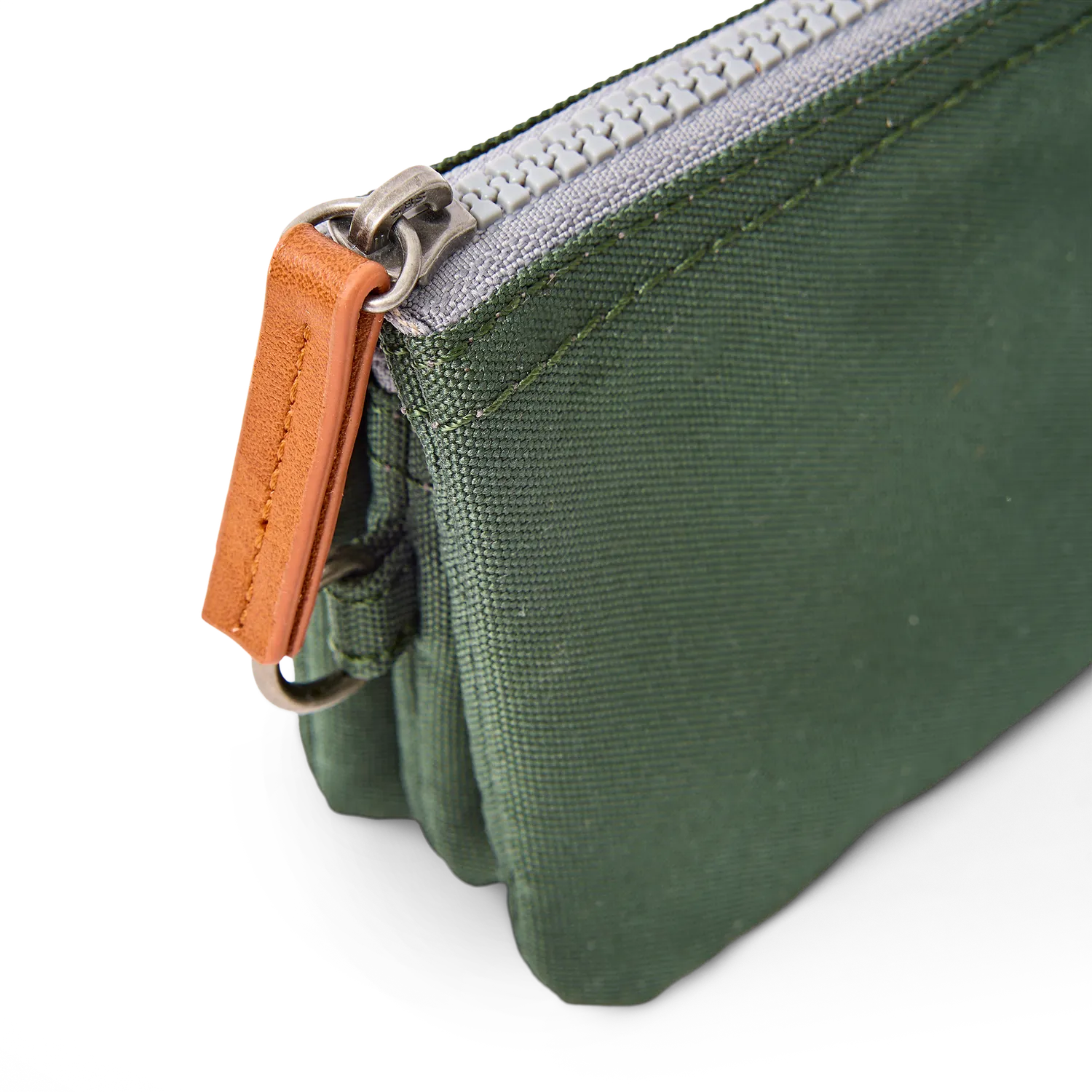 Roka London Carnaby pung Small Thunderstorm genbrugscanvas