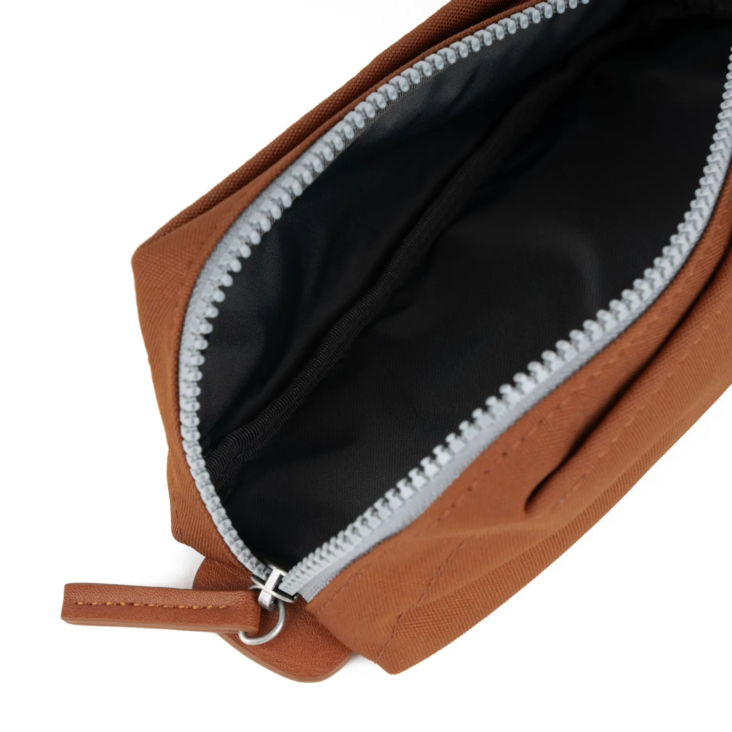 Roka London Pimlico Pouch etui Small brun 1,3 liter