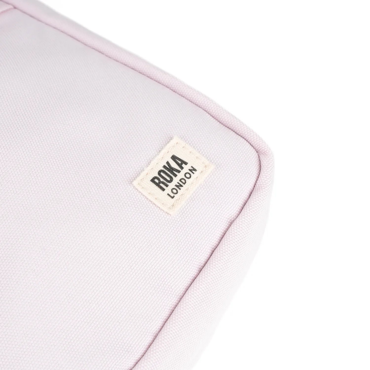Roka London Bond Pocket crossbody taske small transcendent pink vejrbestandig
