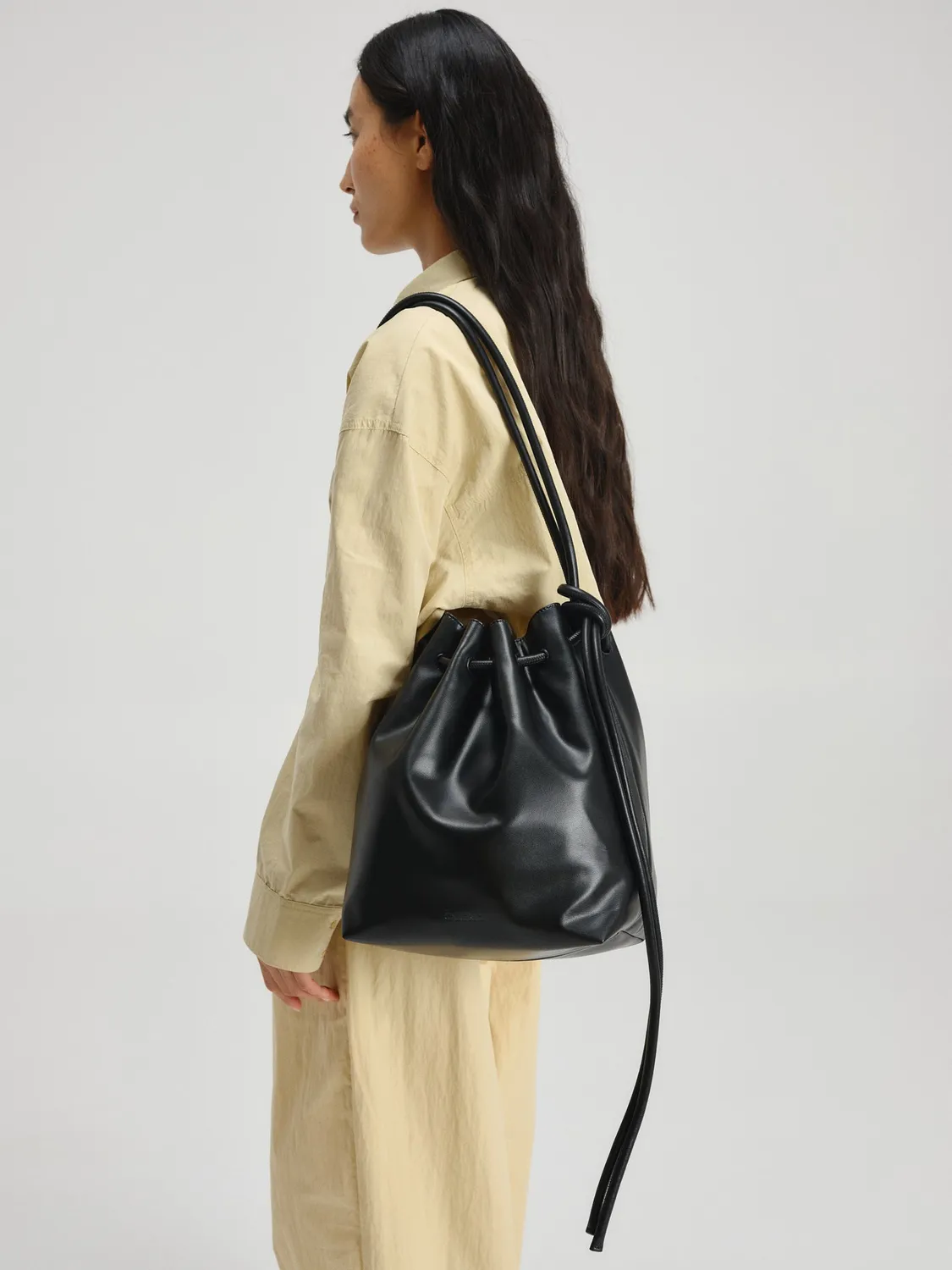 Ölend Bucket Bag skuldertaske sort laptop 13 tommer