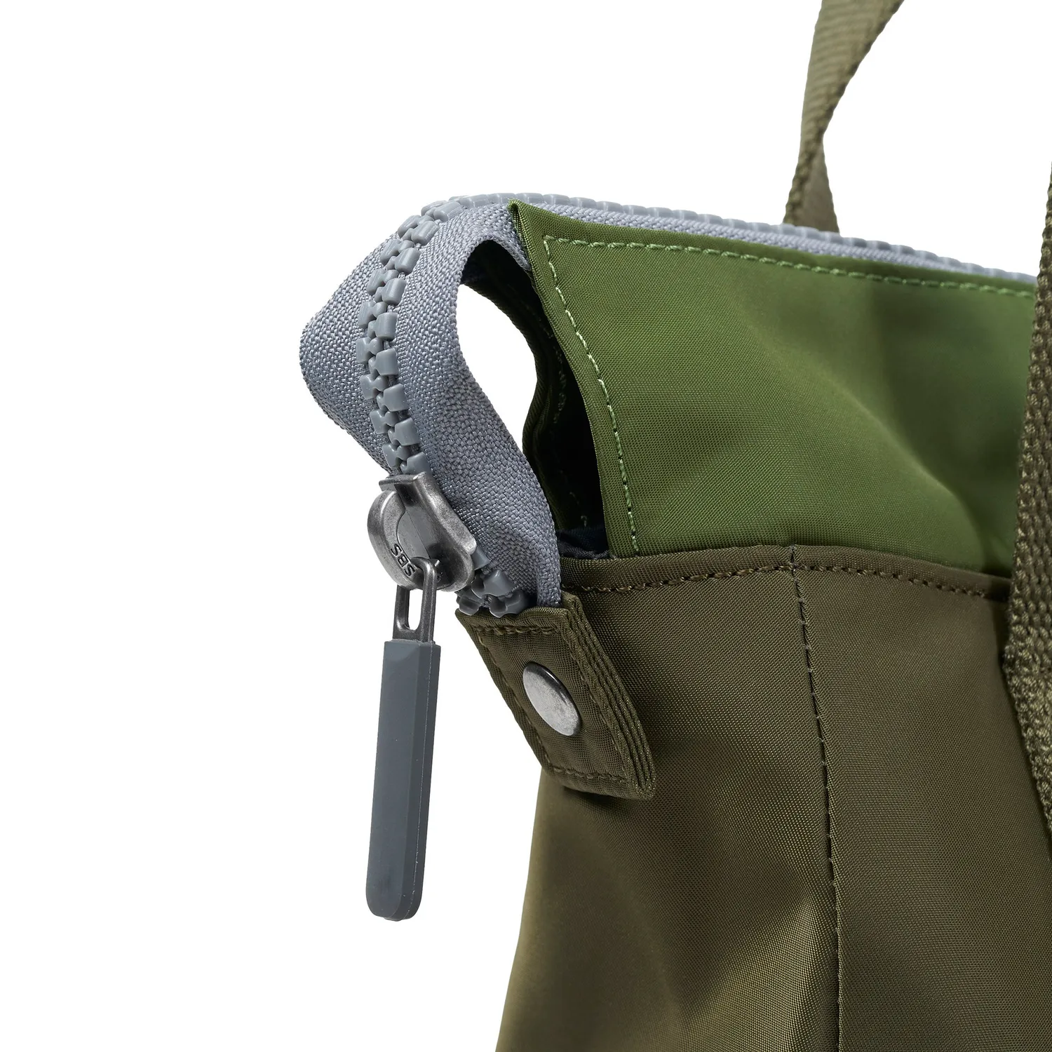 Roka London Bantry Military rygsæk Small 7,4 liter vejrbestandig