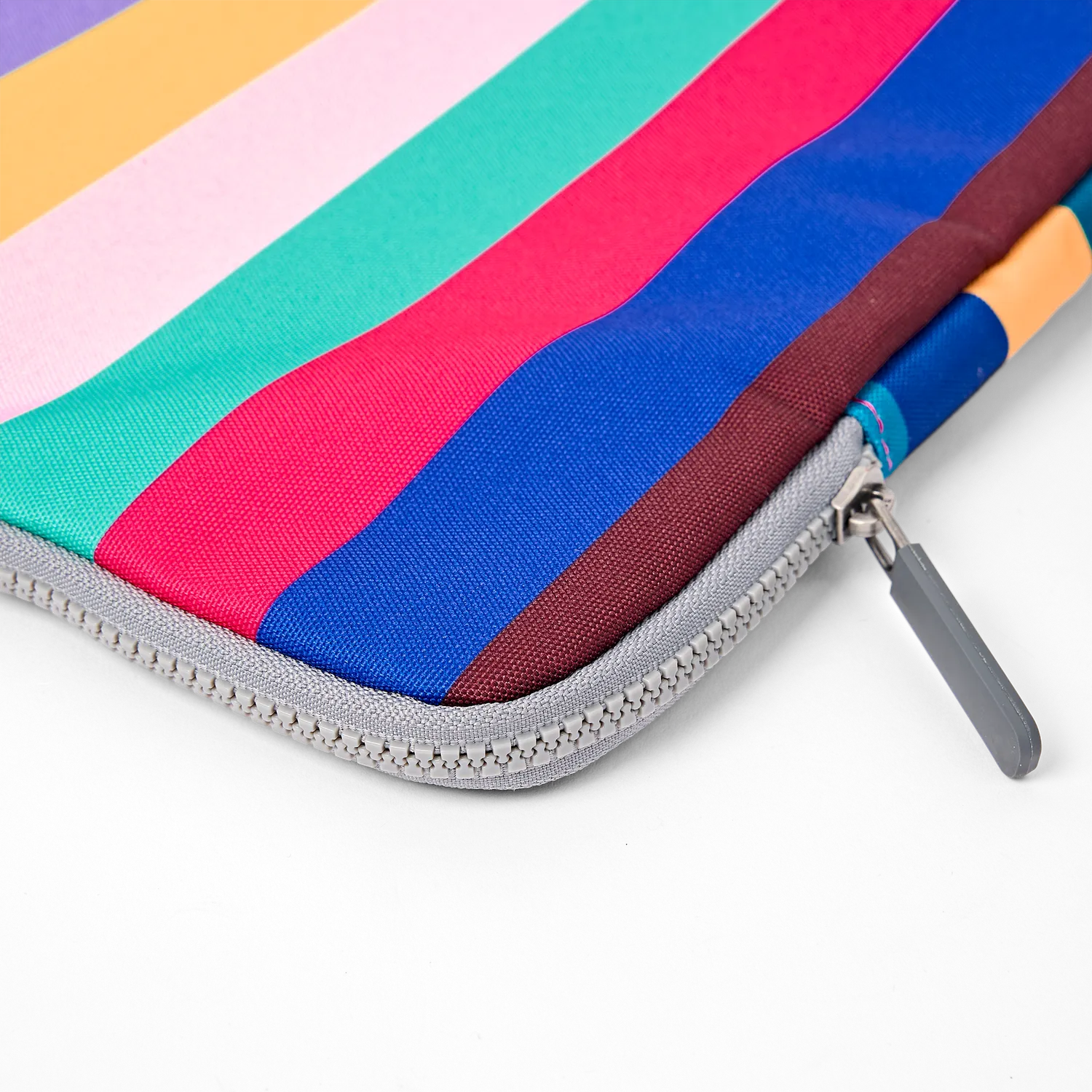 Roka London Brick Lane laptopsleeve Wide Multi Stripe 14 polstret