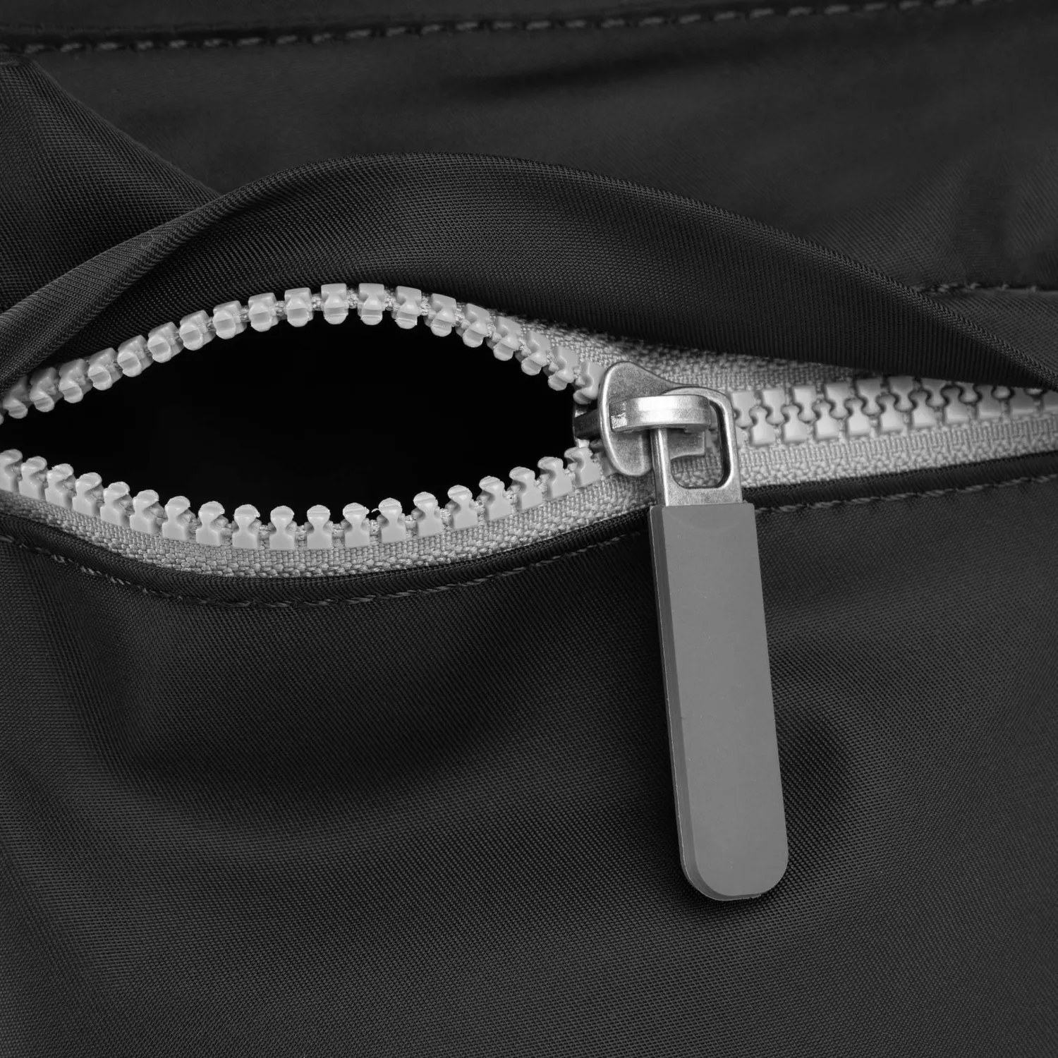 Roka London Moorgate Black messengertaske Medium laptop