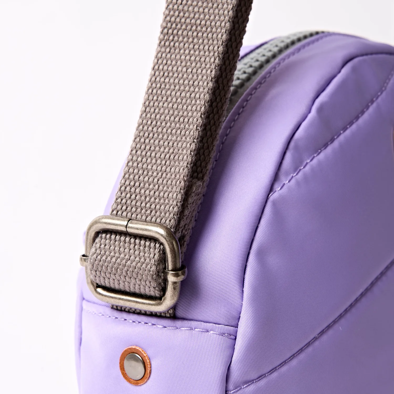 Roka London Paddington Small crossbody taske thistle 4,1 liter