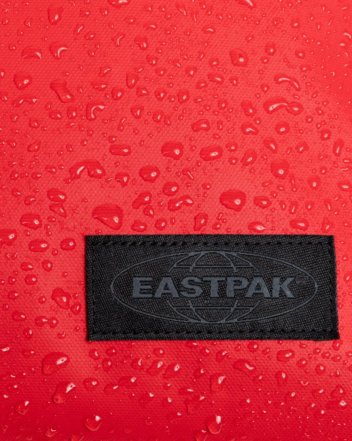 Eastpak Transit'r S kuffert Tarp Red Small vejrbestandig